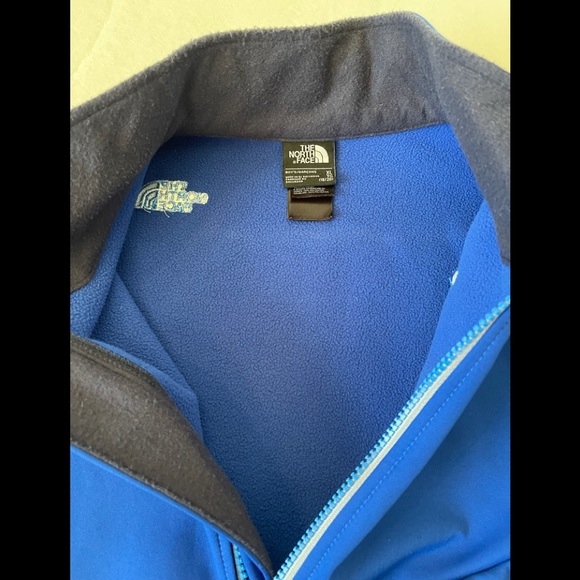 NORTH FACE BOYS’ TNF™ APEX BIONIC JACKET Full Zip - Picture 5 of 11